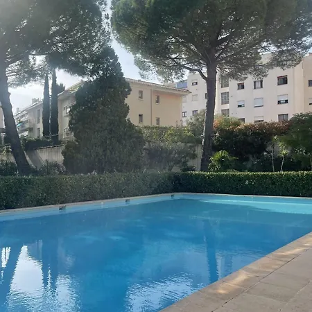 דירה Charming Flat With Terrace And Swimming Pool לה קאנה