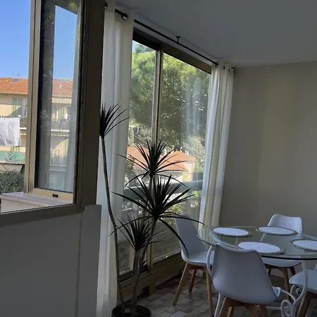 Charming Flat With Terrace And Swimming Pool *